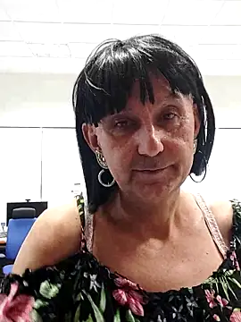 Emily de Carla online show from 10.08.25