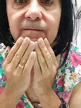 Emily de Carla online show from 11.07.25