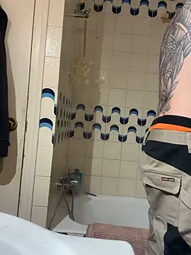 Snapshot of marc944 chatting on 12.16.25 marc944 online show from 12.16.25