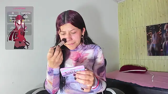 Snapshot of Raven_Rouge_ chatting on 12.02.25 Raven Rouge online show from 12.02.25