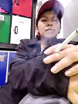 Raven Rouge  online show from 02.28.26