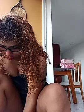 Snapshot of Vikyvoyeur chatting on 11.11.25 Vikyvoyeur online show from 11.11.25