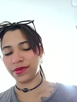 Snapshot of Vikyvoyeur chatting on 03.02.26 Vikyvoyeur online show from 03.02.26