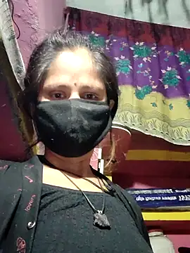 Hot-ilaiy online show from 11.29.25