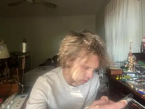 XanderOzzz online show from 04.22.26