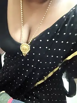 Snapshot of Tamil-rami chatting on 11.02.25 Tamil-rami online show from 11.02.25