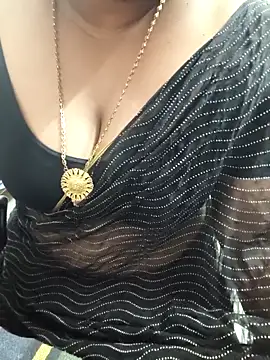 Snapshot of Tamil-rami chatting on 01.06.26 Tamil-rami online show from 01.06.26