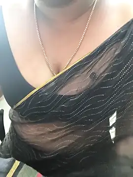 Snapshot of Tamil-rami chatting on 01.07.26 Tamil-rami online show from 01.07.26