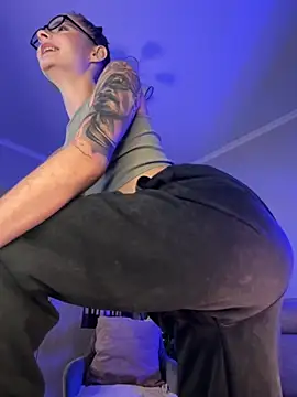 bigJuicyPussy online show from 10.03.25