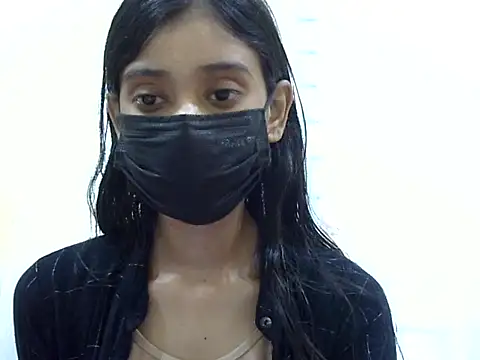 smallcuute online show from 11.20.25