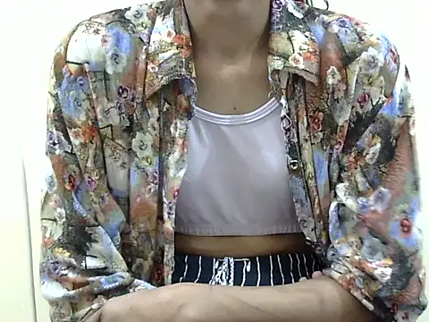 smallcuute online show from 11.25.25