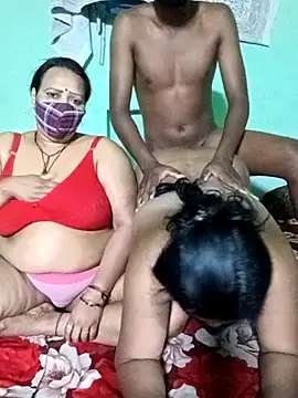 LoveOnStream online show from 03.13.26