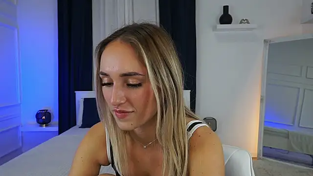 LenaaStar online show from 12.03.25