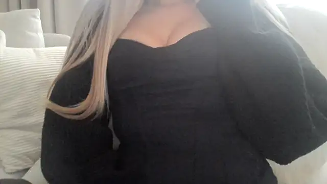 izabellaxoxo online show from 11.20.25