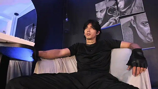 Snapshot of jett_savage chatting on 09.19.25 jett savage online show from 09.19.25