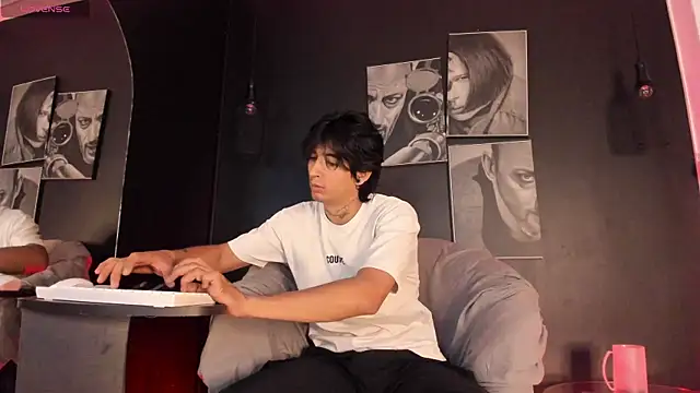 Snapshot of jett_savage chatting on 09.23.25 jett savage online show from 09.23.25