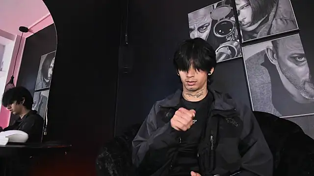 Snapshot of jett_savage chatting on 10.03.25 jett savage online show from 10.03.25