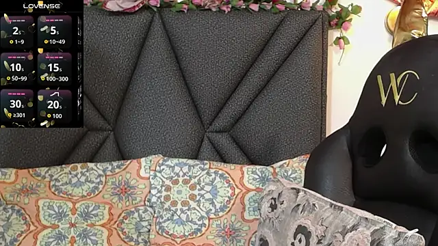 IndraKaur  online show from 10.06.25