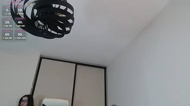 Snapshot of christinafitness chatting on 11.09.25 christinafitness online show from 11.09.25