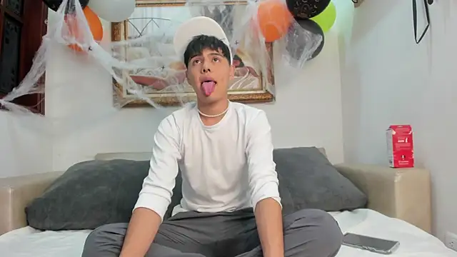 Felipe Cold online show from 10.26.25