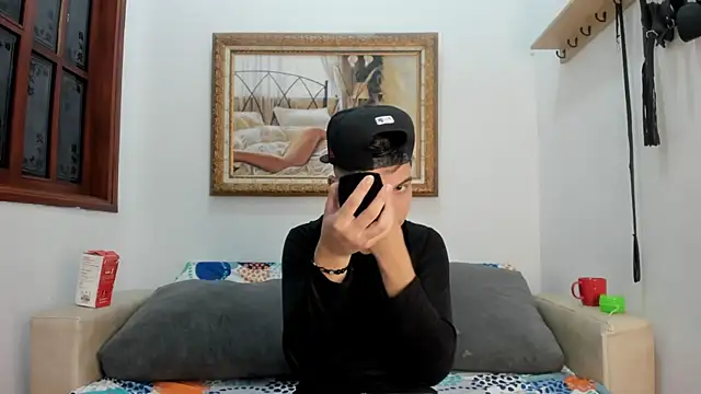 Felipe Cold online show from 12.04.25