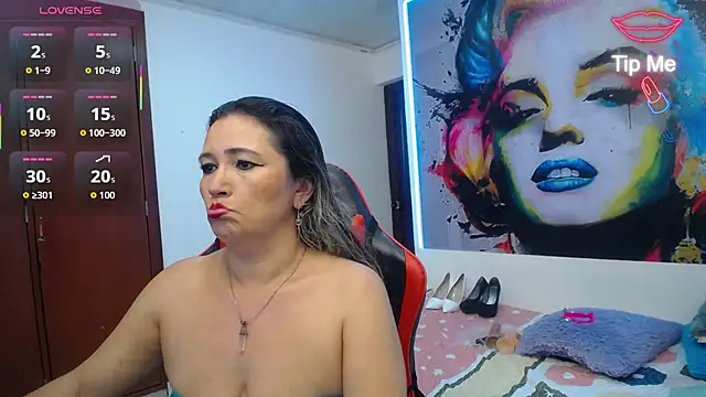 Snapshot of noelia_milf19 chatting on 07.07.26 noelia milf19 online show from 07.07.26