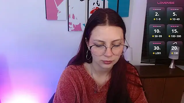 Snapshot of AlanaGarcia19 chatting on 09.10.25 AlanaGarcia19 online show from 09.10.25