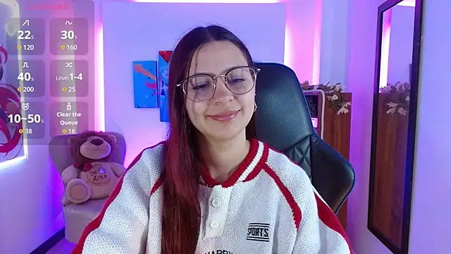 Snapshot of AlanaGarcia19 chatting on 12.01.25 AlanaGarcia19 online show from 12.01.25