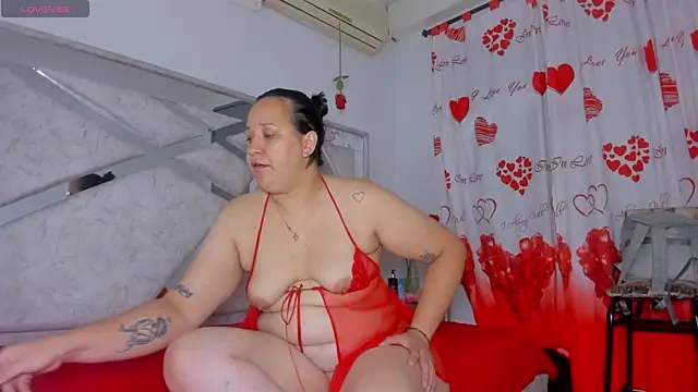 Snapshot of ThiccyLexxy chatting on 10.14.25 ThiccyLexxy online show from 10.14.25