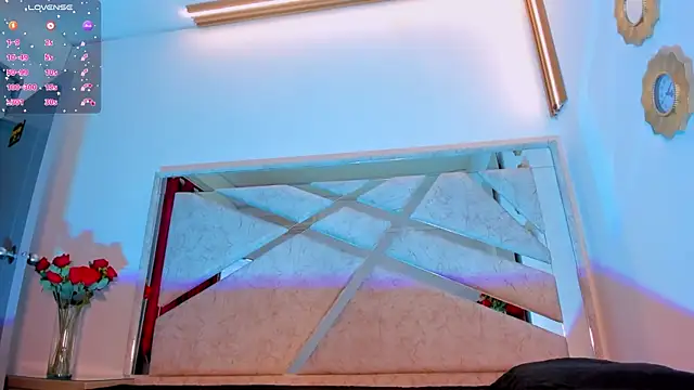 Snapshot of ThiccyLexxy chatting on 11.20.25 ThiccyLexxy online show from 11.20.25