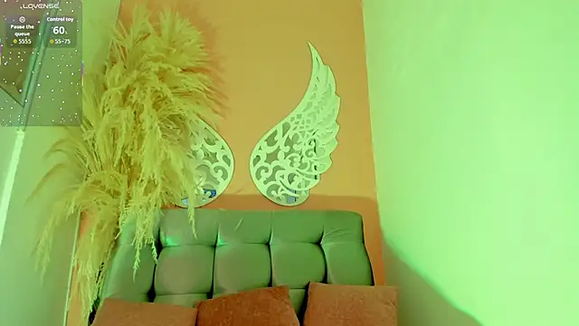 Snapshot of ThiccyLexxy chatting on 12.04.25 ThiccyLexxy online show from 12.04.25