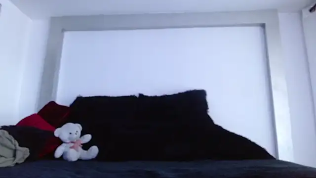 Snapshot of caroline_spanky chatting on 09.18.25 caroline spanky online show from 09.18.25