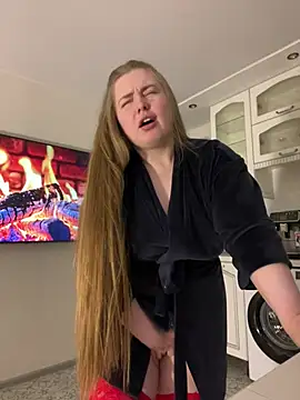 DeniMilkyyyyy online show from 04.21.26