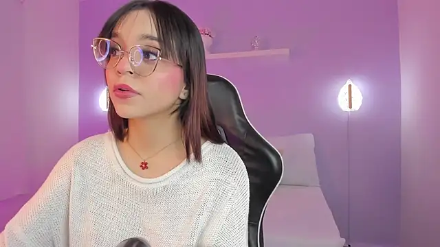 Clara Luu online show from 06.13.26