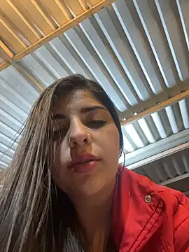 Isaa-Sweet online show from 11.22.25