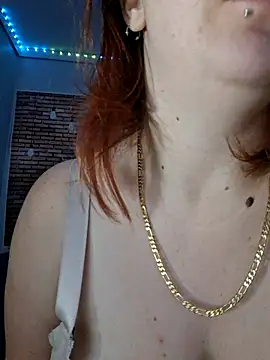 queenpeaches121 online show from 11.03.25