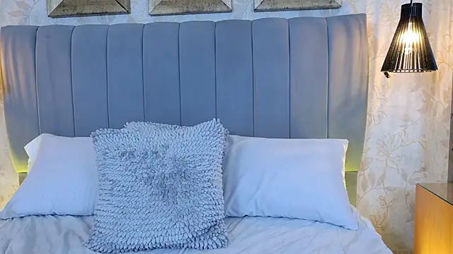 Snapshot of elsa_gb chatting on 03.27.26 elsa gb online show from 03.27.26