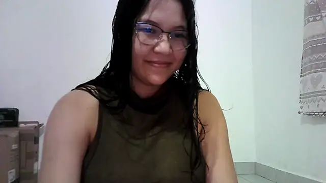 Naia Stant online show from 02.05.26