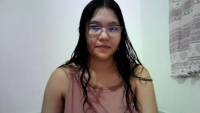 Naia Stant online show from 02.07.26