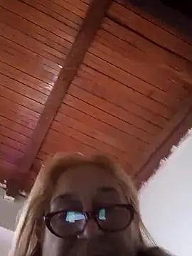 Saraimilf online show from 10.27.25