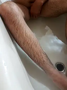 Snapshot of Mm7oon_bnat chatting on 12.13.25 Mm7oon bnat online show from 12.13.25