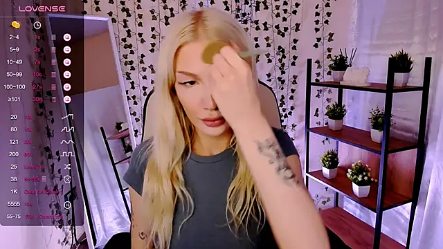 AnyaTaylor  online show from 05.06.26
