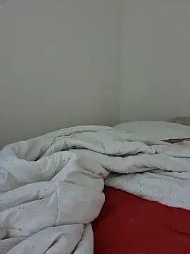 Snapshot of Michou02xXx chatting on 09.28.25 Michou02xXx online show from 09.28.25