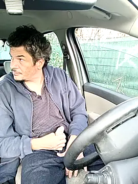 twitshe online show from 11.06.25