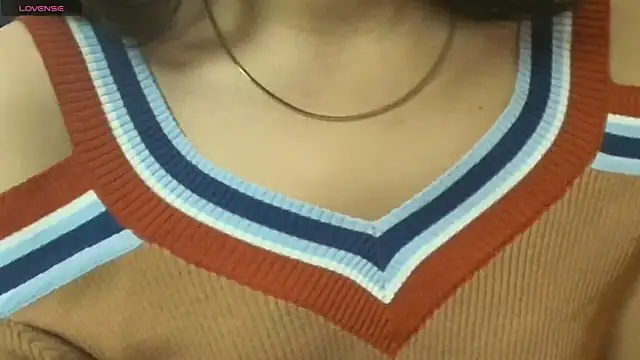 Snapshot of SWEET-18-TEEN chatting on 11.23.25 SWEET-18-TEEN online show from 11.23.25