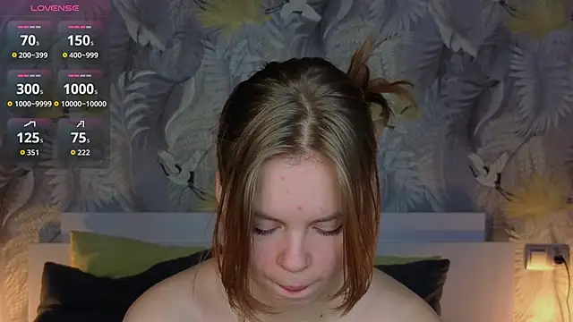 Snapshot of JulietteRain chatting on 10.25.25 JulietteRain online show from 10.25.25