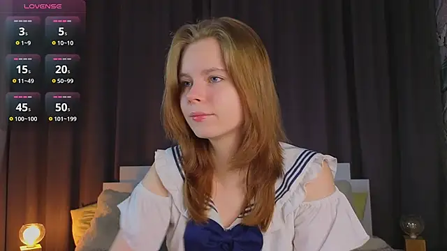 Snapshot of JulietteRain chatting on 11.09.25 JulietteRain online show from 11.09.25