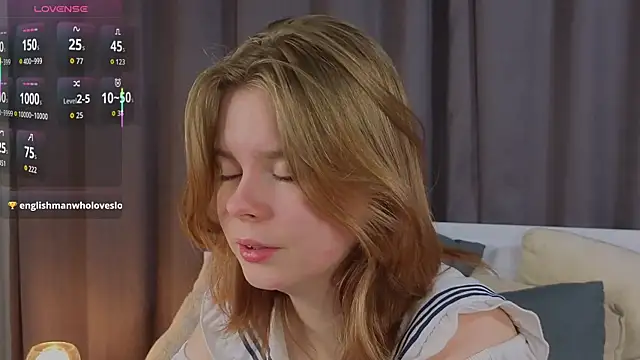 Snapshot of JulietteRain chatting on 11.24.25 JulietteRain online show from 11.24.25