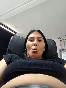 Snapshot of burbuja02 chatting on 04.02.26 burbuja02 online show from 04.02.26