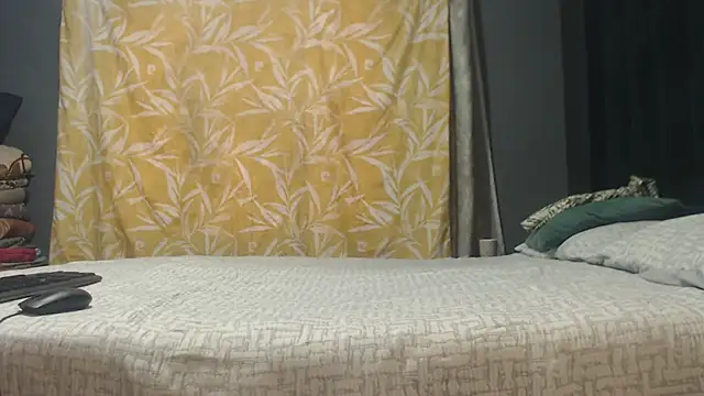 SEXYHUGEASS21 online show from 05.11.26